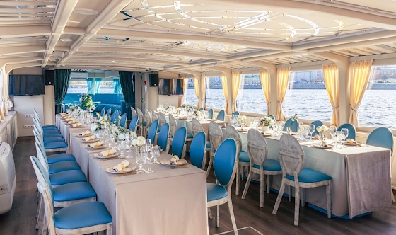 Фото №9 зала Палуба