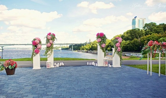 Фото №4 зала Открытая площадка