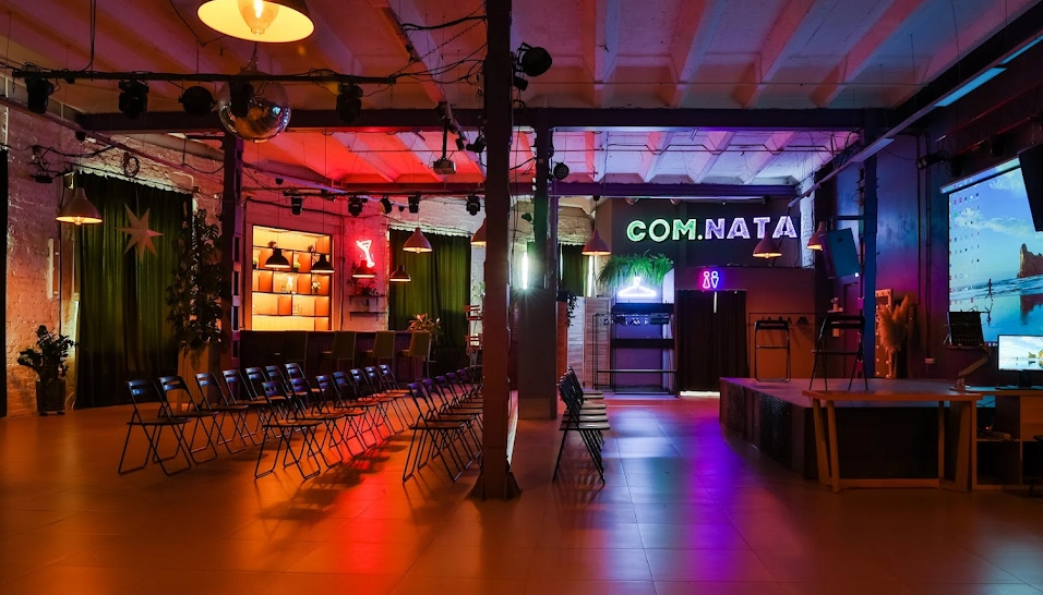 Фото №20 зала Лофт на Петроградской 