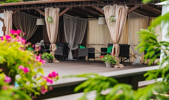 Фото №5 зала LOUNGE-ЗОНА у открытого бассейна 