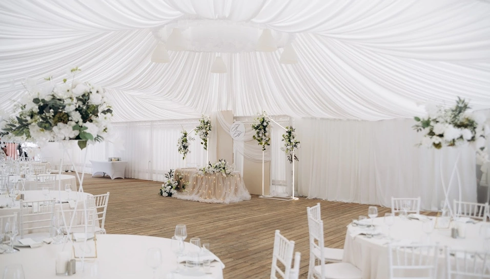 Фото №1 зала Летний шатер