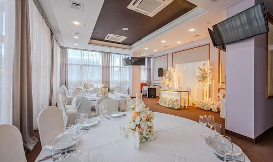 Фото №4 зала Одри