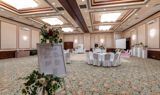 Фото №7 зала Банкетный зал «Петровский»