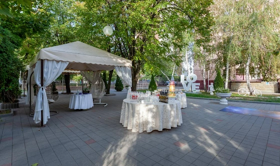 Фото №8 зала Летнее кафе-терраса 