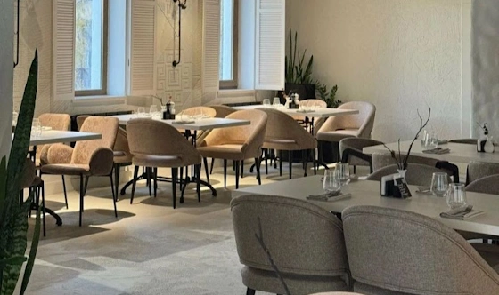 Фото №3 зала Правое крыло (2 этаж)