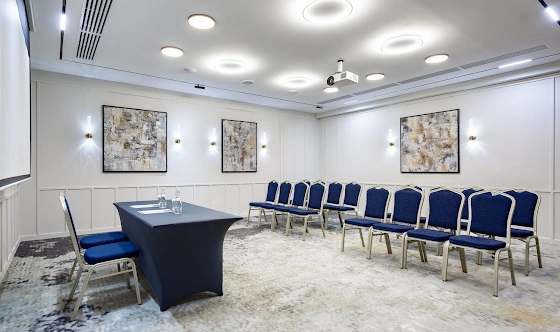 Фото №3 зала Hampton