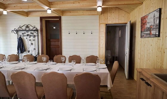 Фото №3 зала Уютный домик