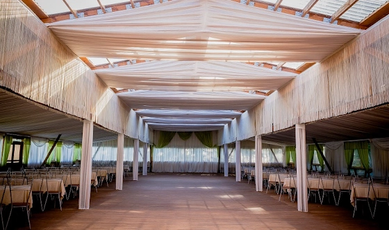 Фото №1 зала Кафе «У реки»