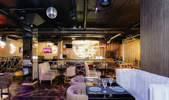 Фото №17 зала Эндорфин Шоу-бар Караоке