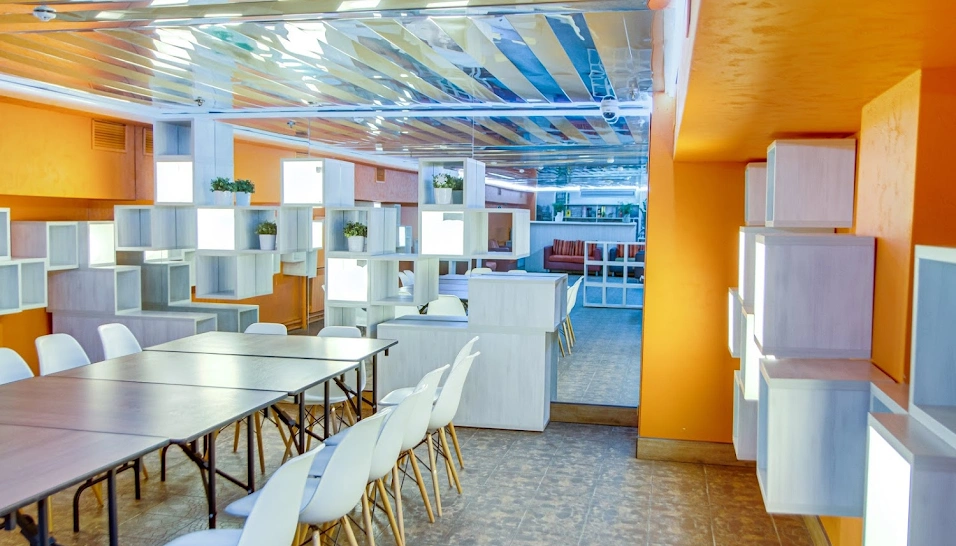 Фото №4 зала Зал «Оранжевый»