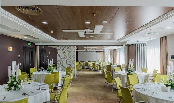 Фото №12 зала Зал "Урал"