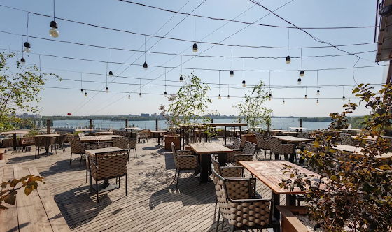 Фото №1 зала Летняя площадка