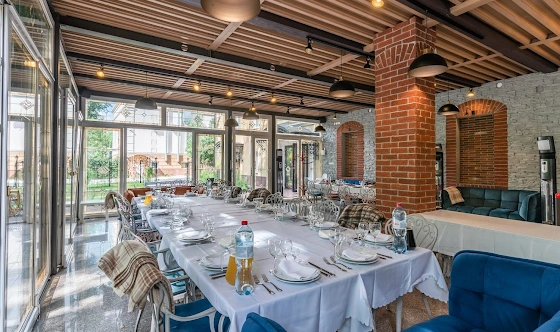 Фото №3 зала Кафе «Веранда в парке»