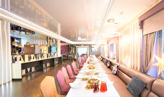 Фото №8 зала Зал ресторана Rossvik