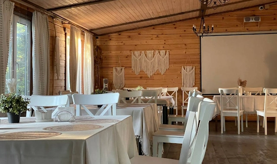 Фото №6 зала Банкетный зал на первом этаже с выходом на пирс