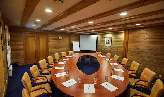 Фото №4 зала Комната для переговоров "Волна"