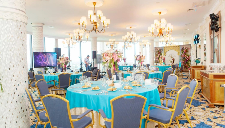 Фото №1 зала Банкетный зал «Облака»