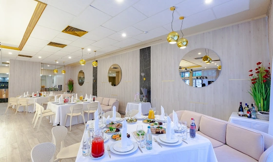 Фото №9 зала Зал ресторана