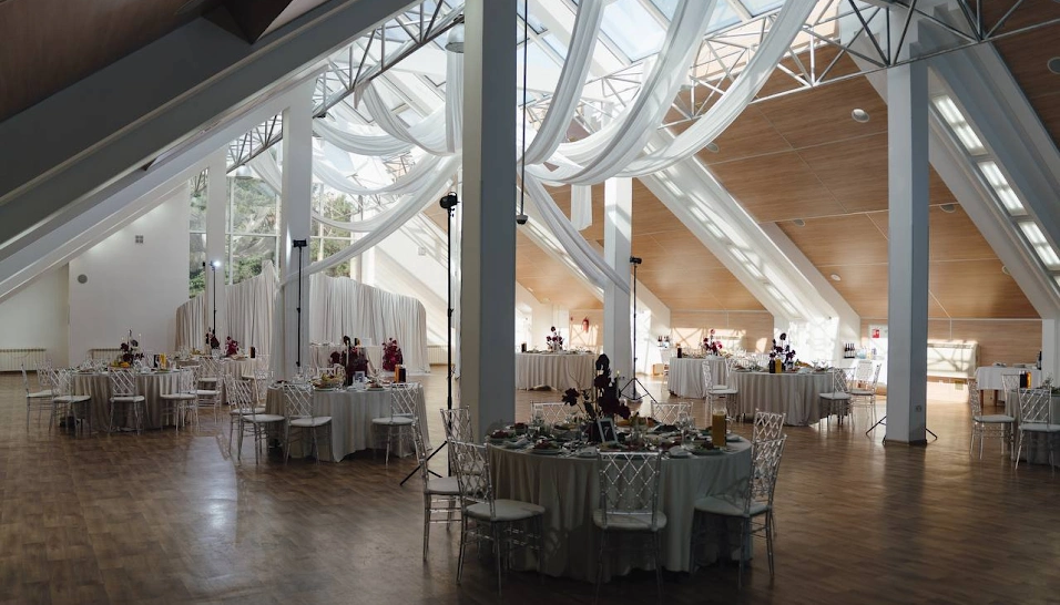 Фото №3 зала Зал «Парламент»