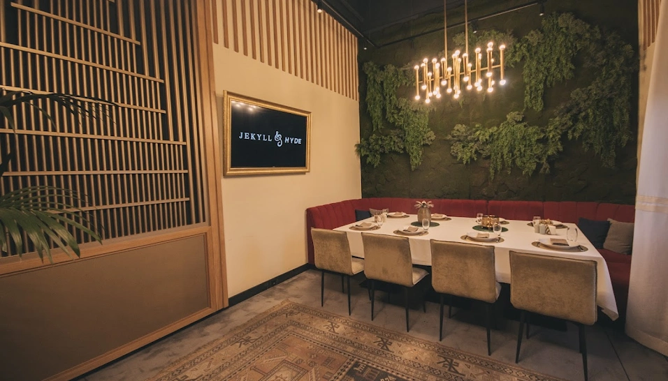 Фото №1 зала VIP-зал JEKYLL & HYDE