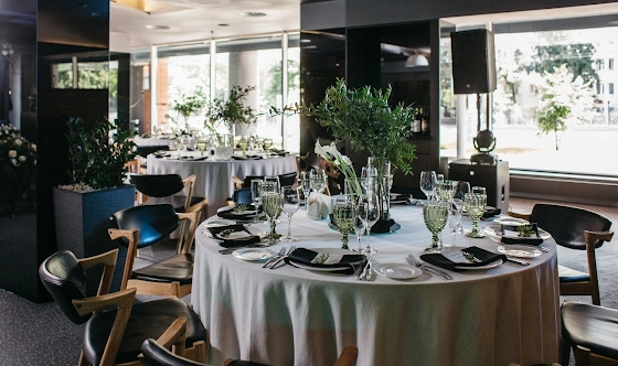 Фото №2 зала Ресторан MONK