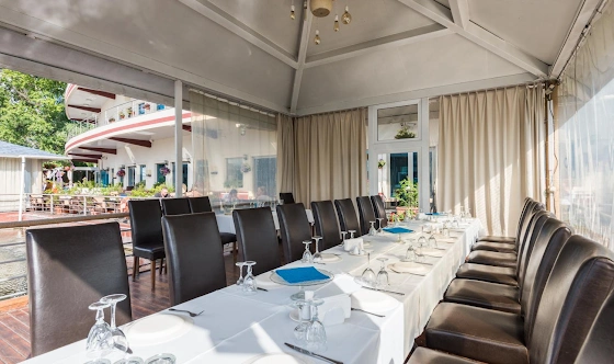 Фото №6 зала Шатер на пирсе №2