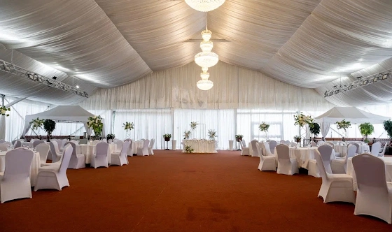 Фото №11 зала Банкетный шатер "Кристалл"