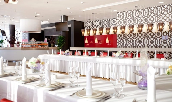 Фото №3 зала Кафе "illy"