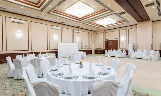 Фото №15 зала Банкетный зал «Петровский»