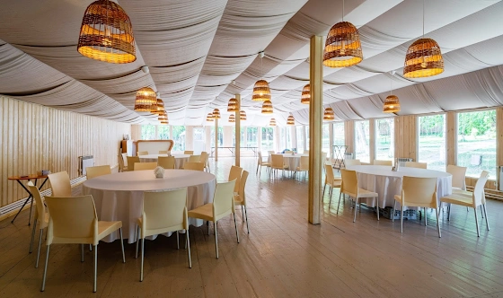 Фото №2 зала Дворик