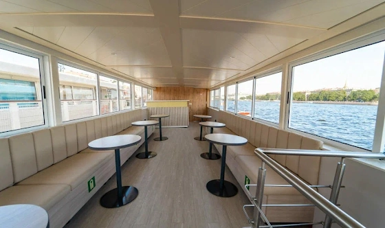 Фото №9 зала Палуба