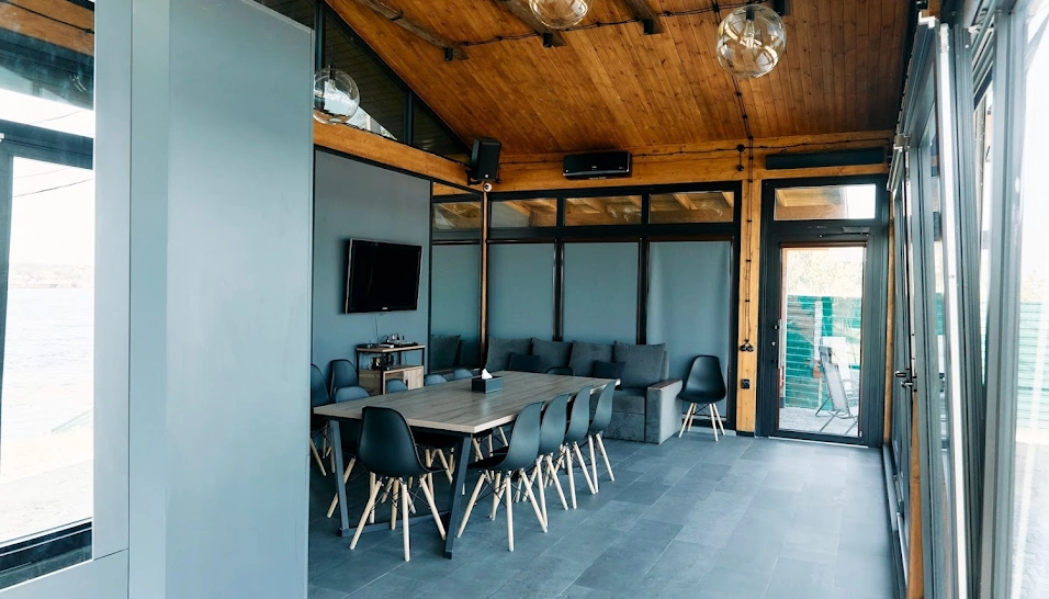 Фото №6 зала Домик Капитана