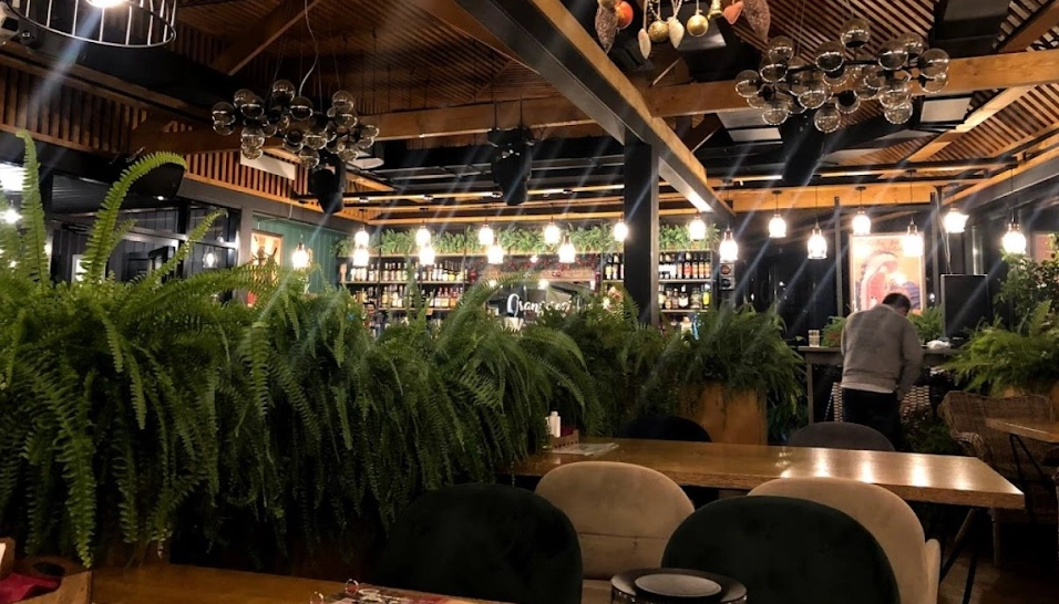 Hunter club (Чебоксары, Кувшинский переулок, 24а) снять Банкетный зал до 80 чело
