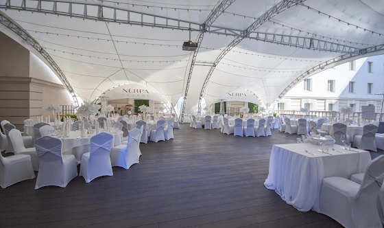 Фото №14 зала Летняя  терраса ресторана Галерея