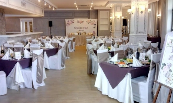 Фото №2 зала Ресторан