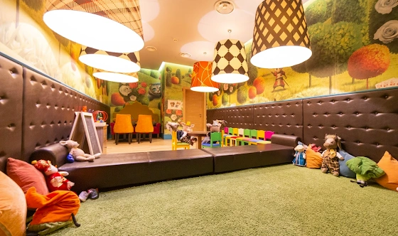 Фото №4 зала Зал «Алиса в стране чудес» 