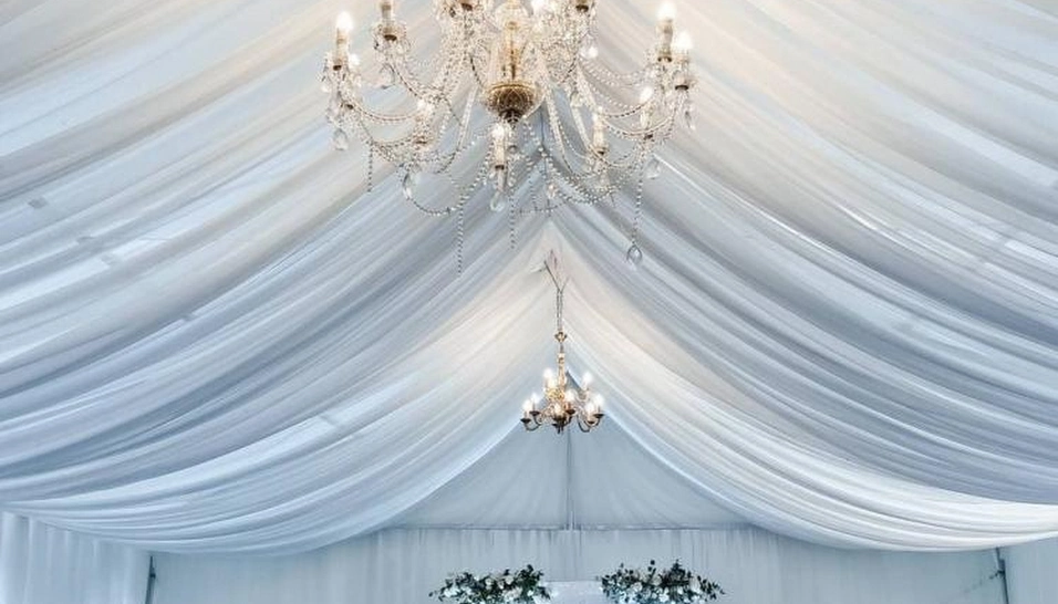 Фото №9 зала Шатёр «Кристалл»