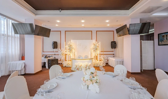 Фото №3 зала Одри