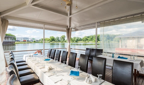 Фото №1 зала Шатер на пирсе №2