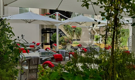 Фото №12 зала Терраса "Helen's Garden"