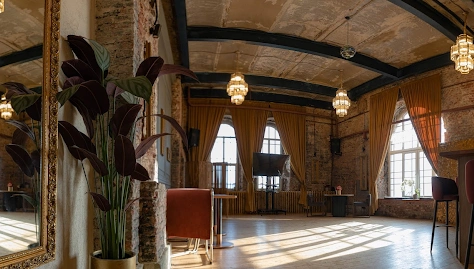 Фото №2 зала Лофт Brik