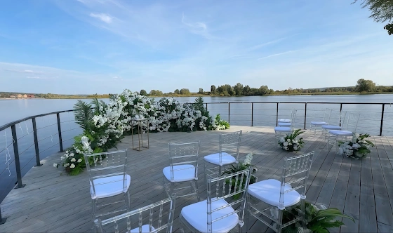 Фото №3 зала Открытая площадка "Мыс"