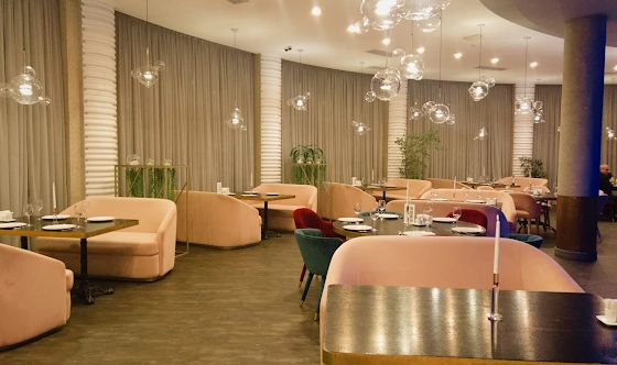 Фото №4 зала Основной зал ресторана 