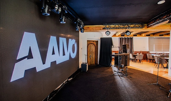 Фото №8 зала Основной зал