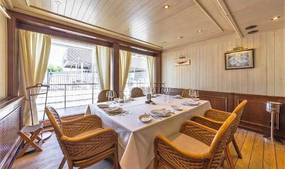 Фото №1 зала VIP-комната «Ласточка» №2