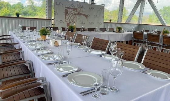 Фото №3 зала Зал на воде