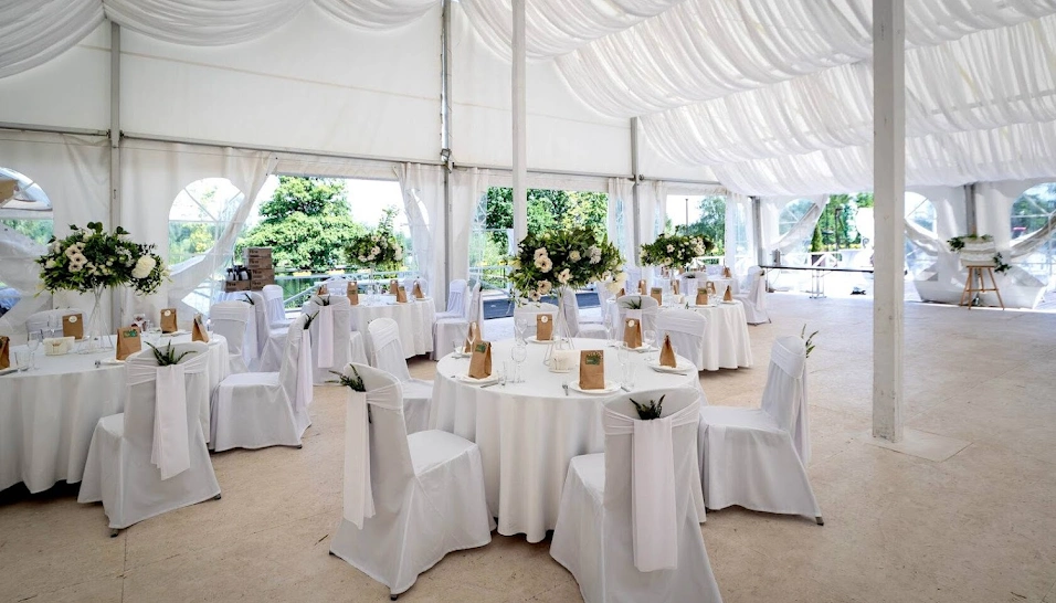 Фото №2 зала Шатер у пруда