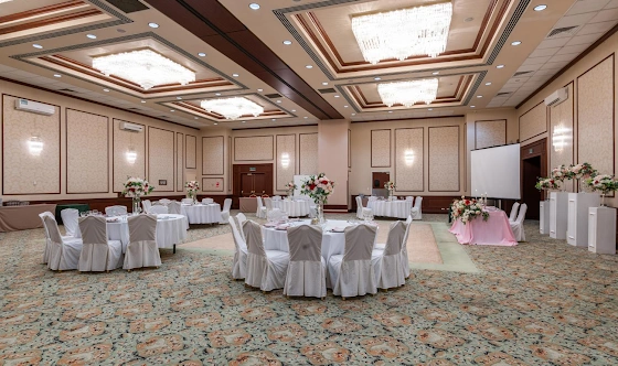 Фото №8 зала Банкетный зал «Петровский»