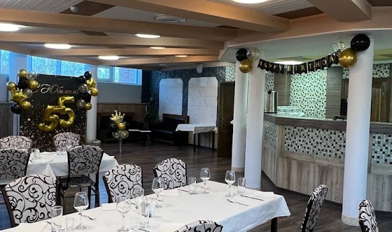 Фото №4 зала Зал с камином