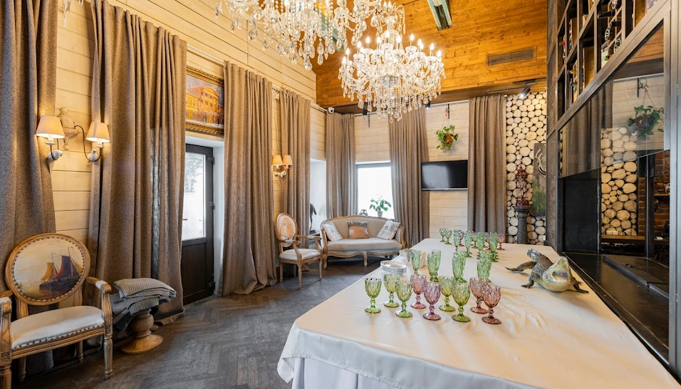 Фото №10 зала Зал «Альпийская дача»